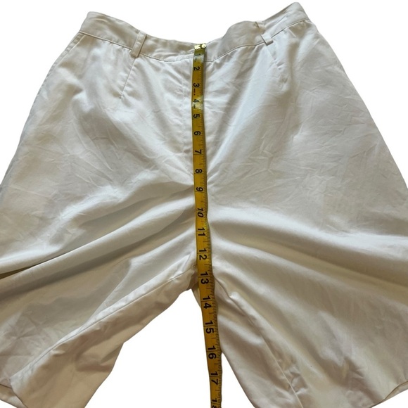 Givenchy Women’s Longline Golf Shorts White Pockets modest high rise 26 vintage - Picture 5 of 16